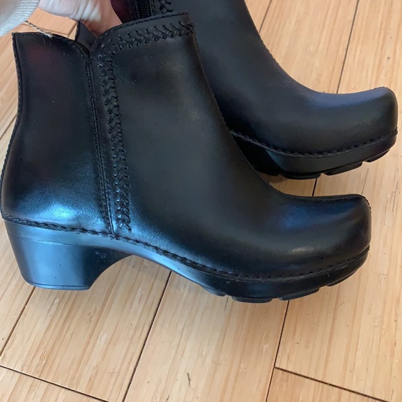 dansko clog boots